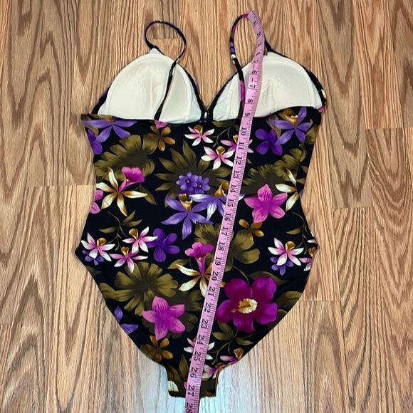Vintage Beach Cabana Floral one piece Swimsuit, Medium Large - Picture 6 of 10